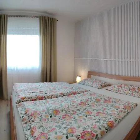 Gemuetliche Am Wald *